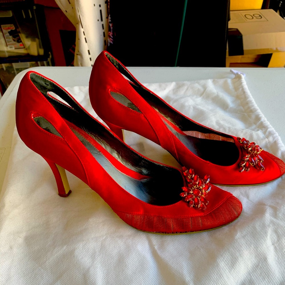 Nine West red satin heels